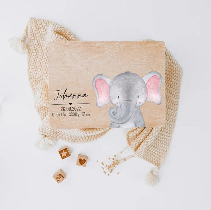 Personalized baby souvenir box